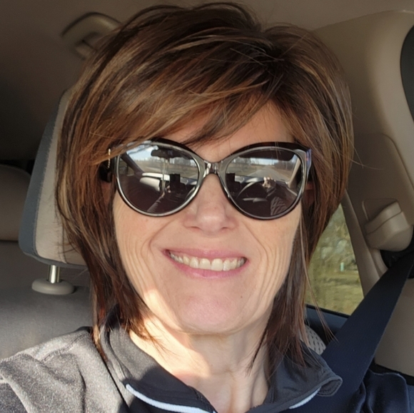 Brown layered wig unknown brand